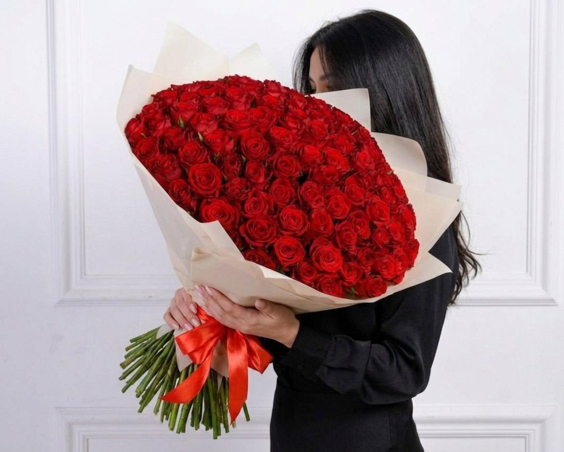 Моно-букет из красных роз